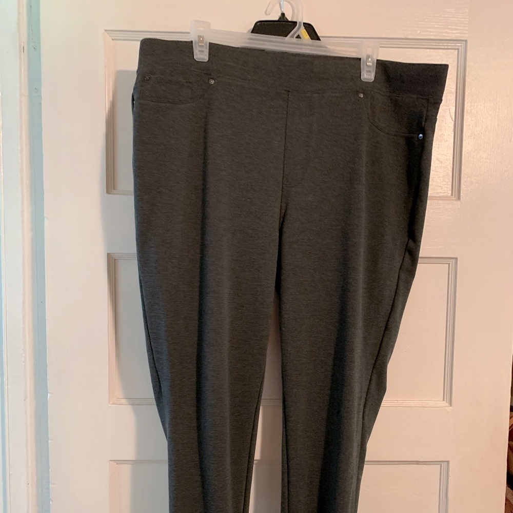 Women’s Dress Pants.